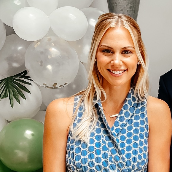 Meet your Posher, Kimberly - Picture 1 of 1